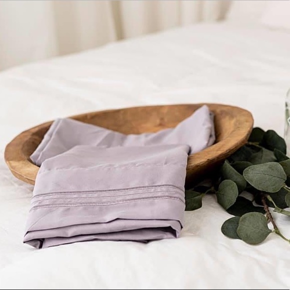 ✨SALE✨King 6pc Lavender Bedsheets - Picture 2 of 6